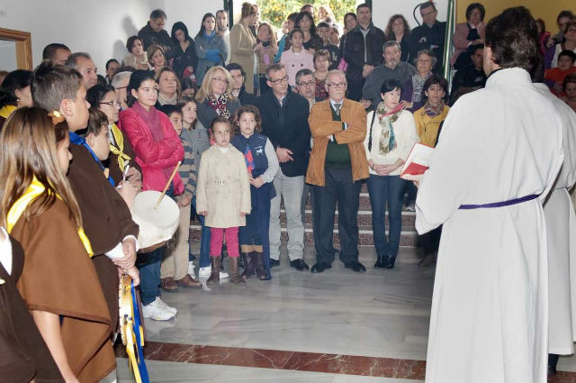 La Alcaldesa preside la inauguración del Belén de la Cofradía de la Redención